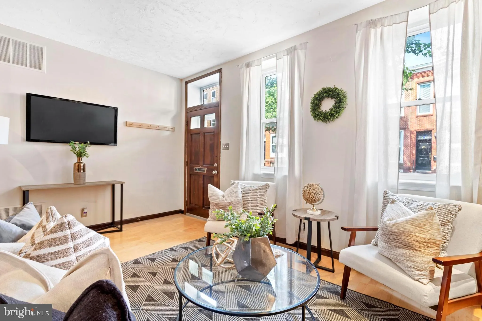 Baltimore, Maryland 21230, United States, 3 Bedrooms Bedrooms, ,1 BathroomBathrooms,Residential,Active,228733