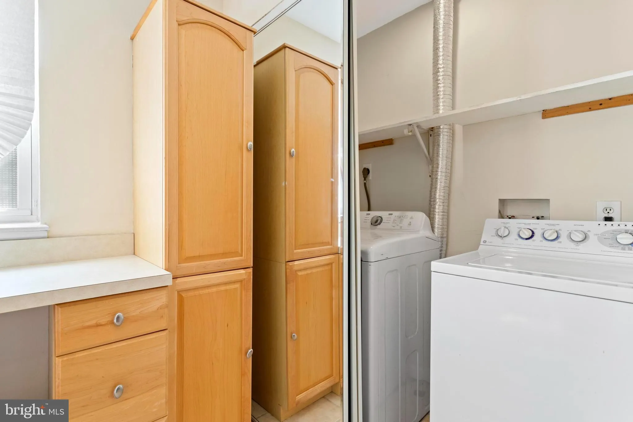 Baltimore, Maryland 21230, United States, 3 Bedrooms Bedrooms, ,1 BathroomBathrooms,Residential,Active,228733