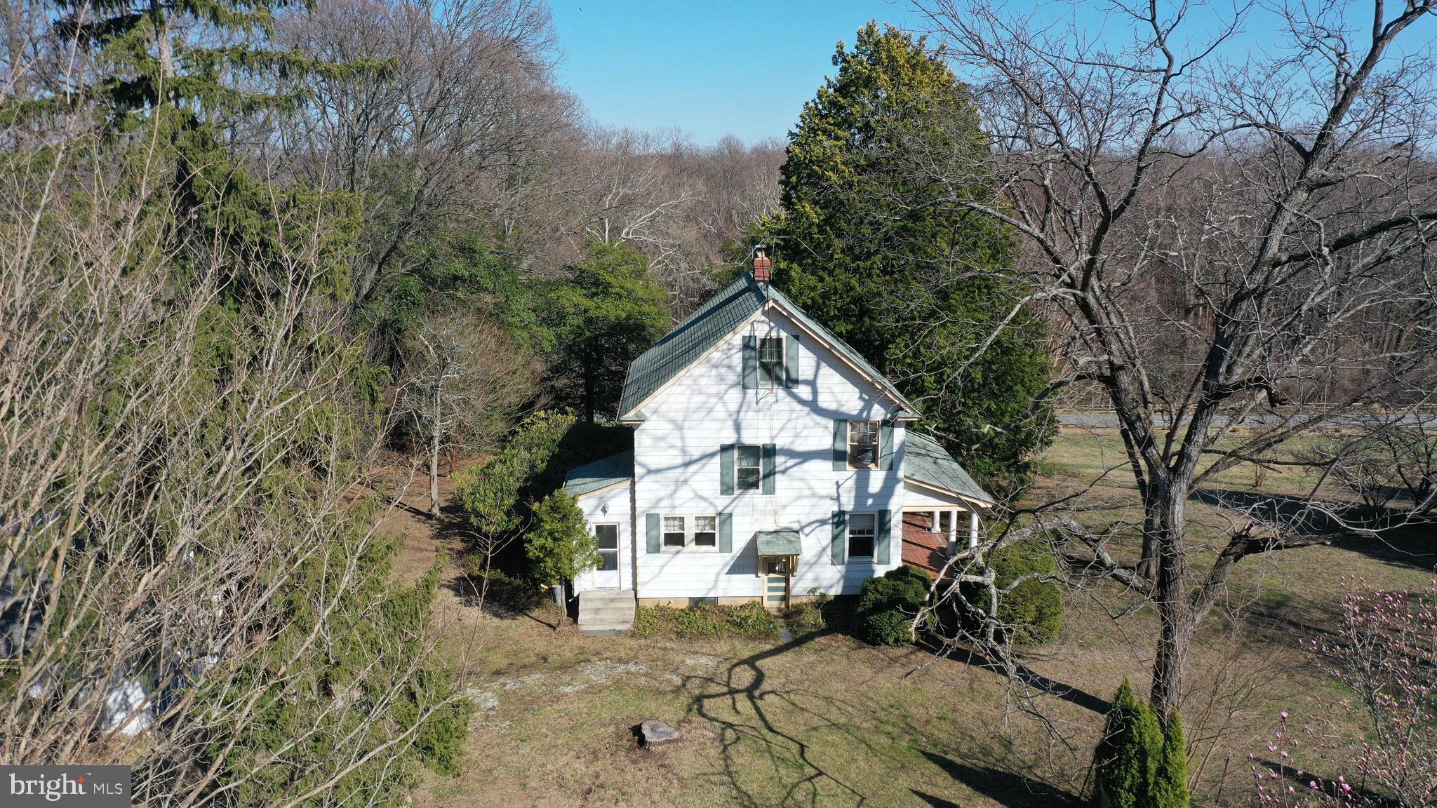 PLEASANT PLAINS - Residential