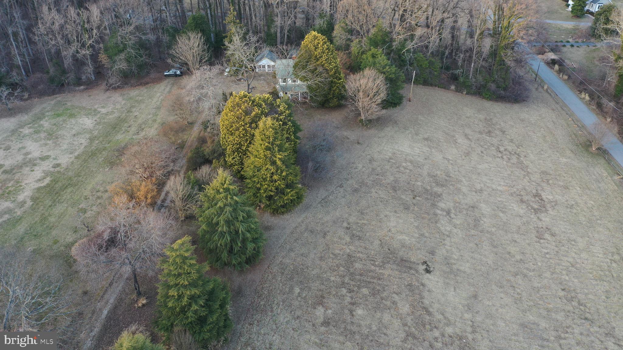 PLEASANT PLAINS - Residential