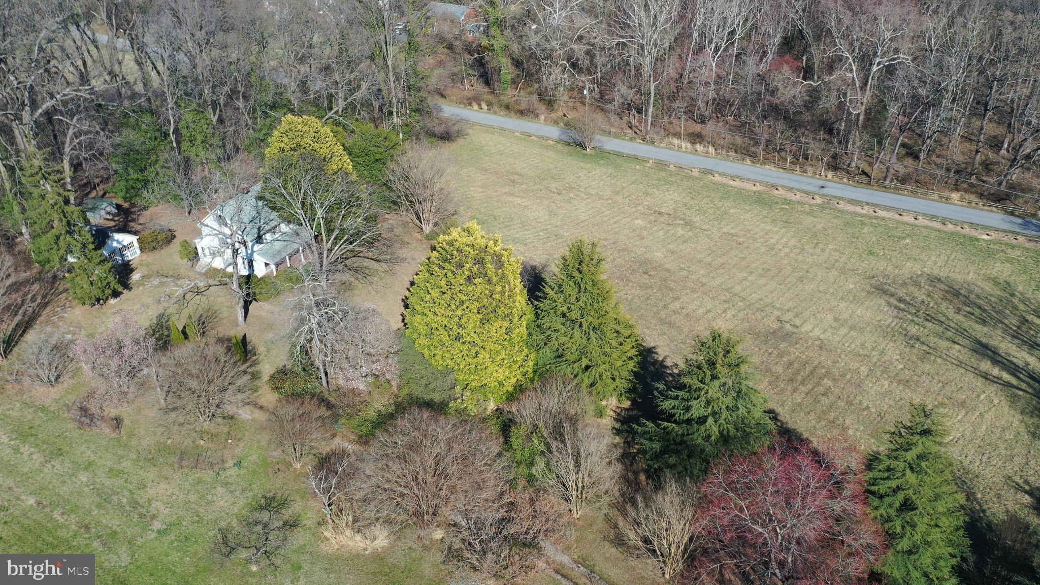 PLEASANT PLAINS - Residential