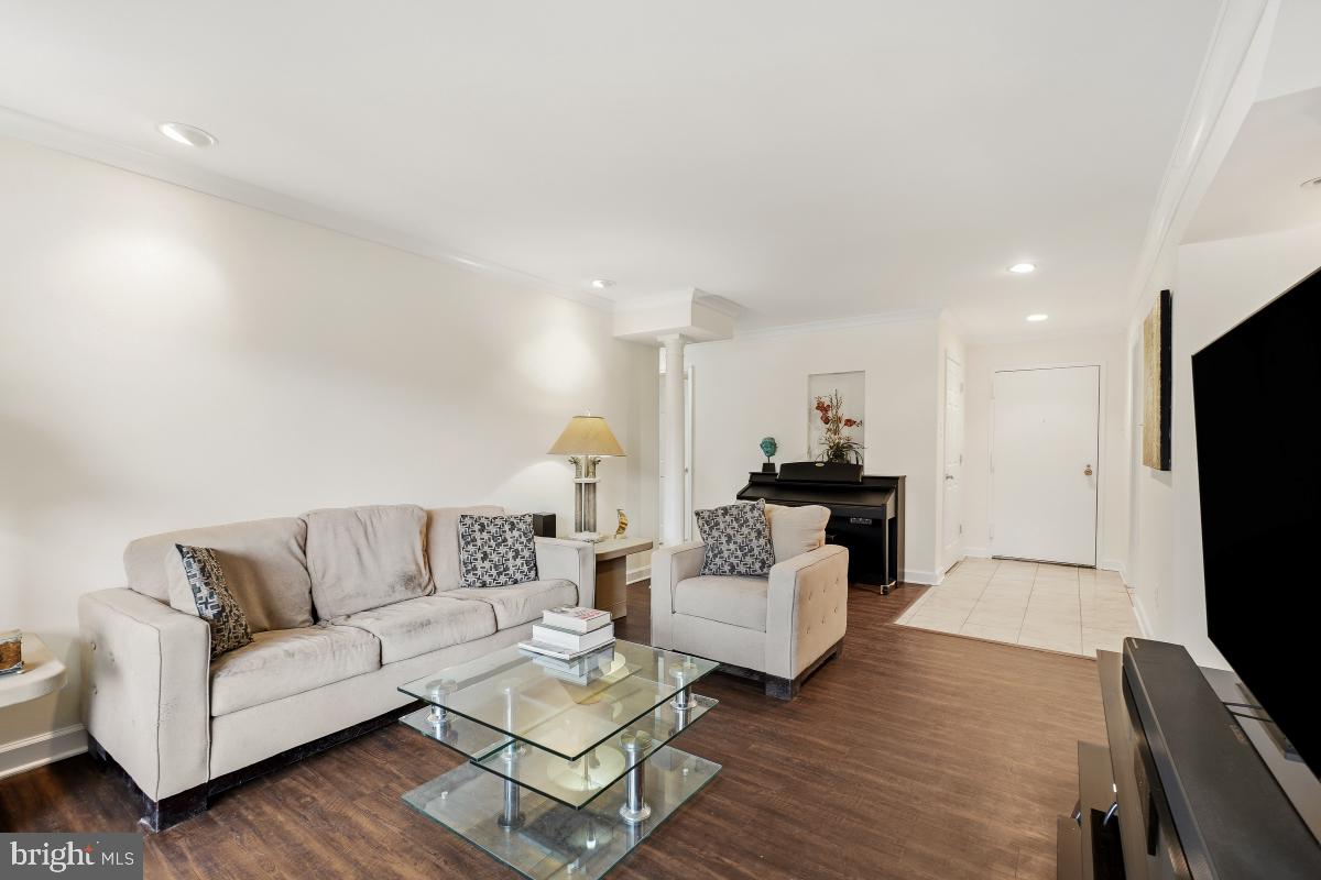 WESTLAKE PARK - Residential