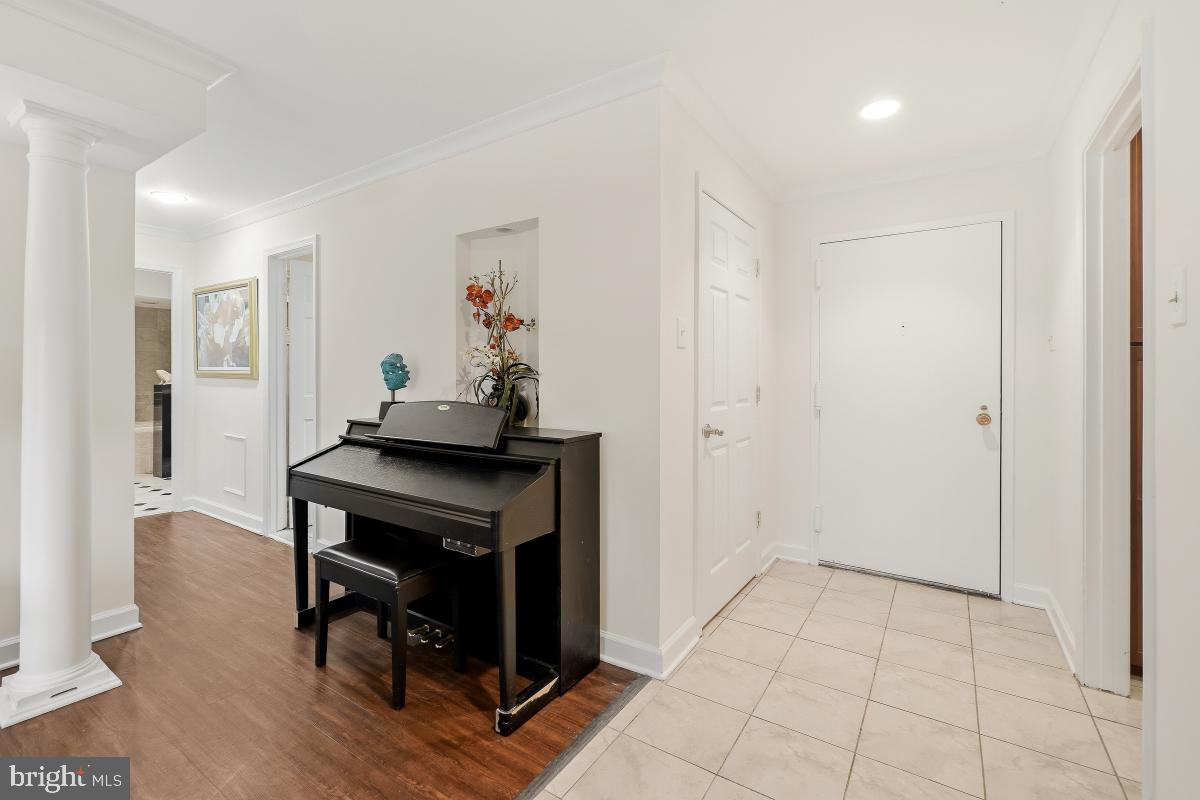 WESTLAKE PARK - Residential