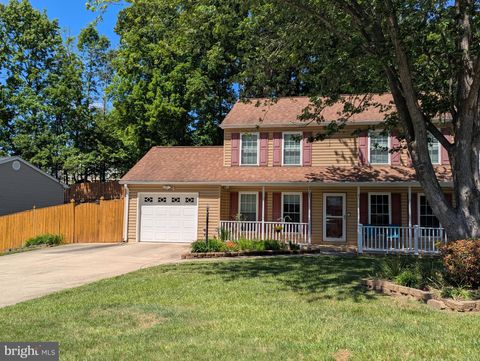 Homes For Sale - 5702 Sailstone Lane<br/> WOODBRIDGE, VA 22193