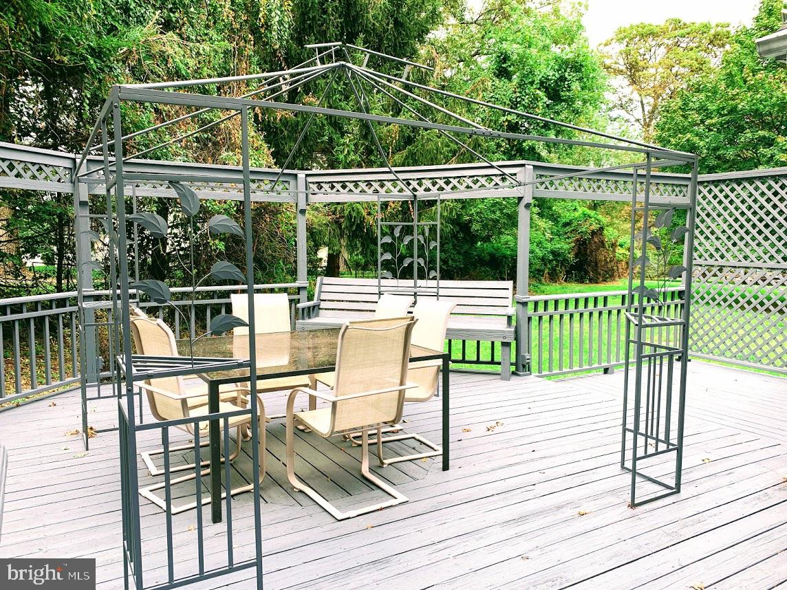 REISTERSTOWN - Residential