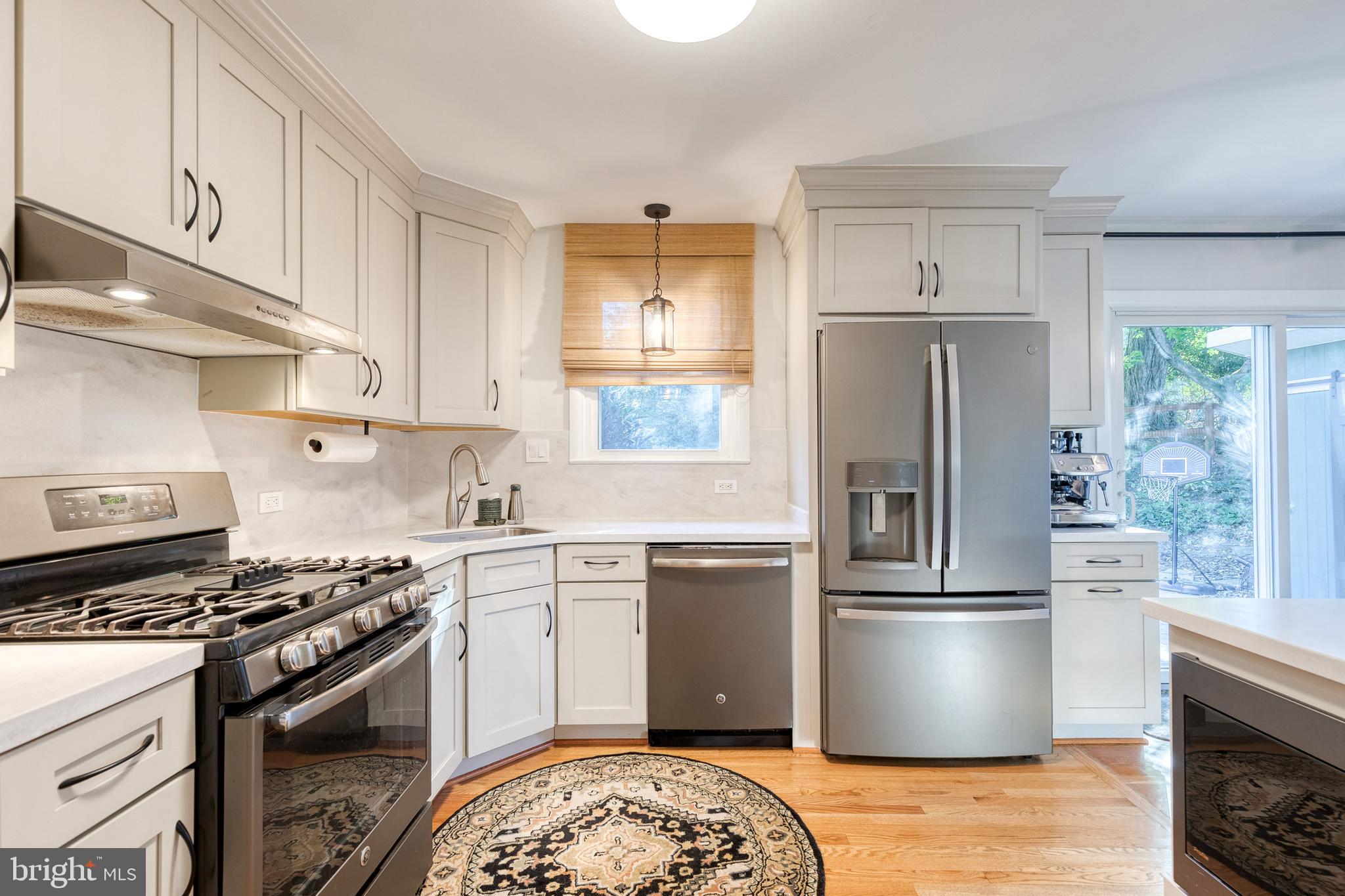 ROLLINGWOOD - Residential