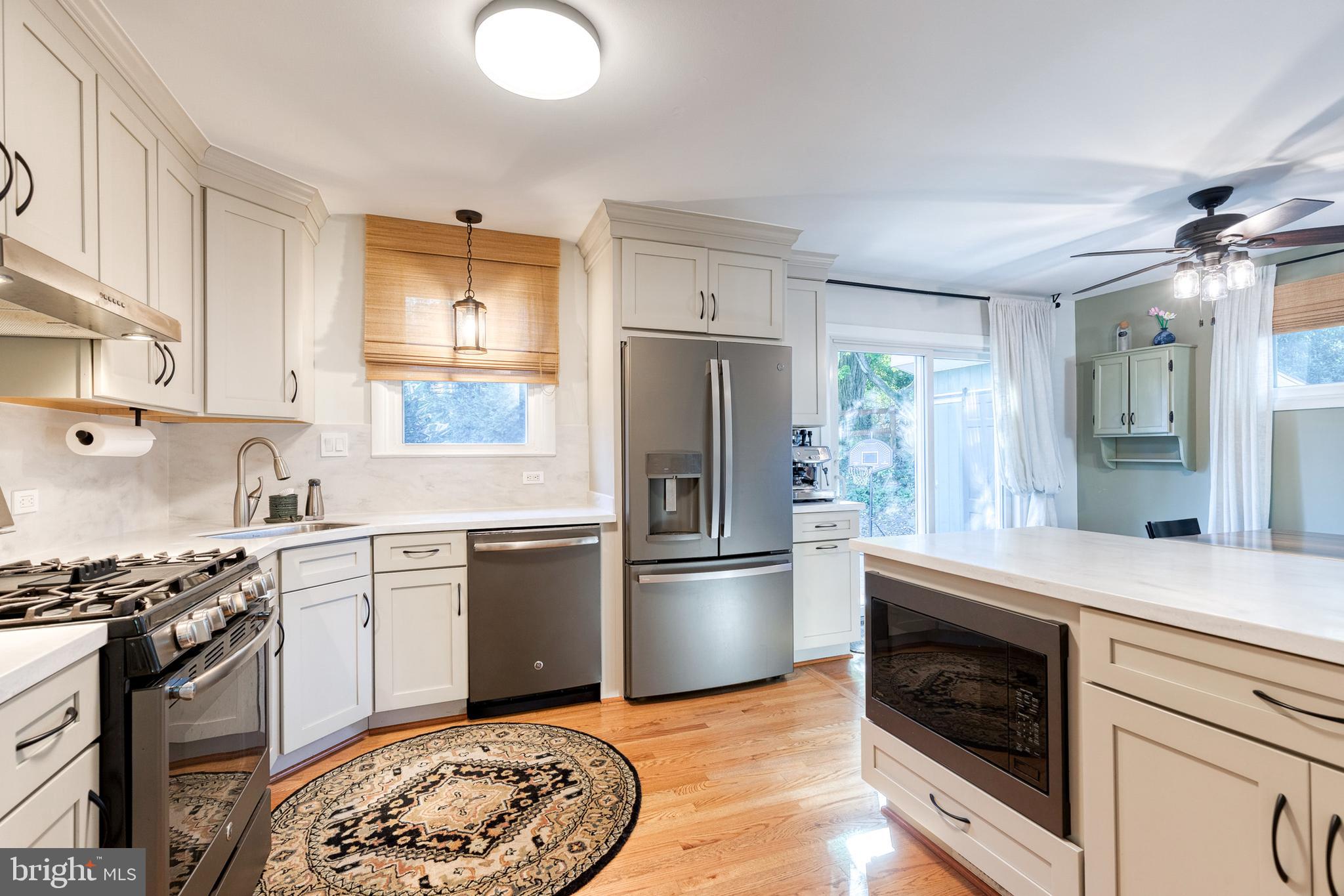 ROLLINGWOOD - Residential