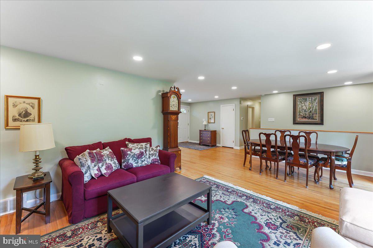 SPRINGFIELD - Residential