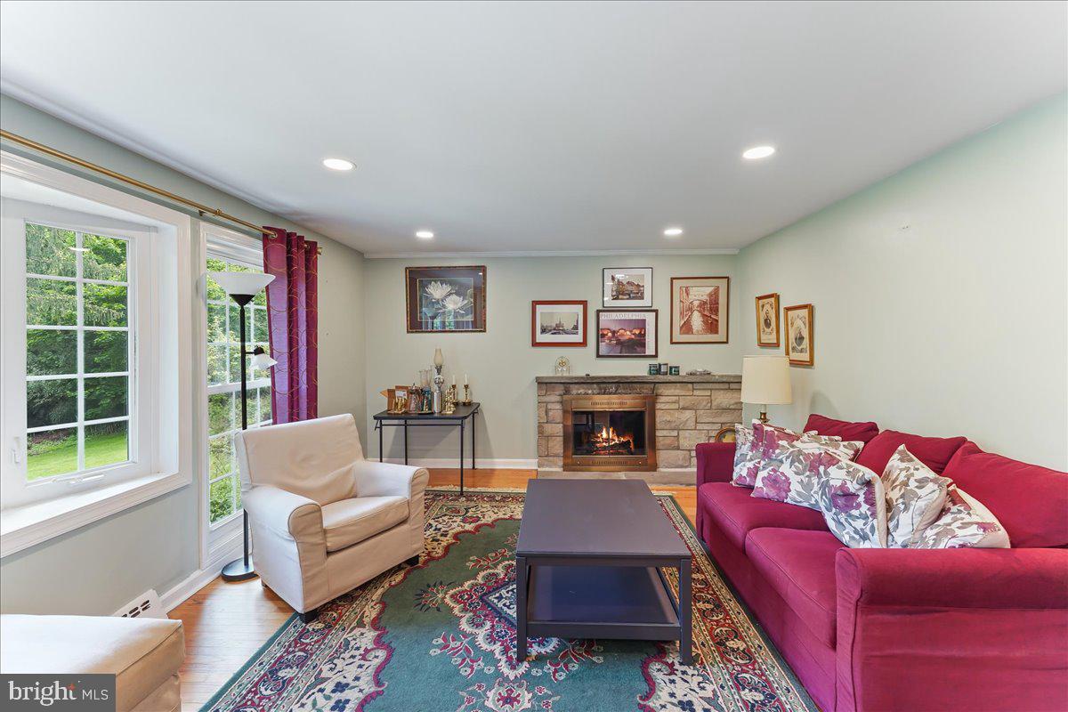 SPRINGFIELD - Residential