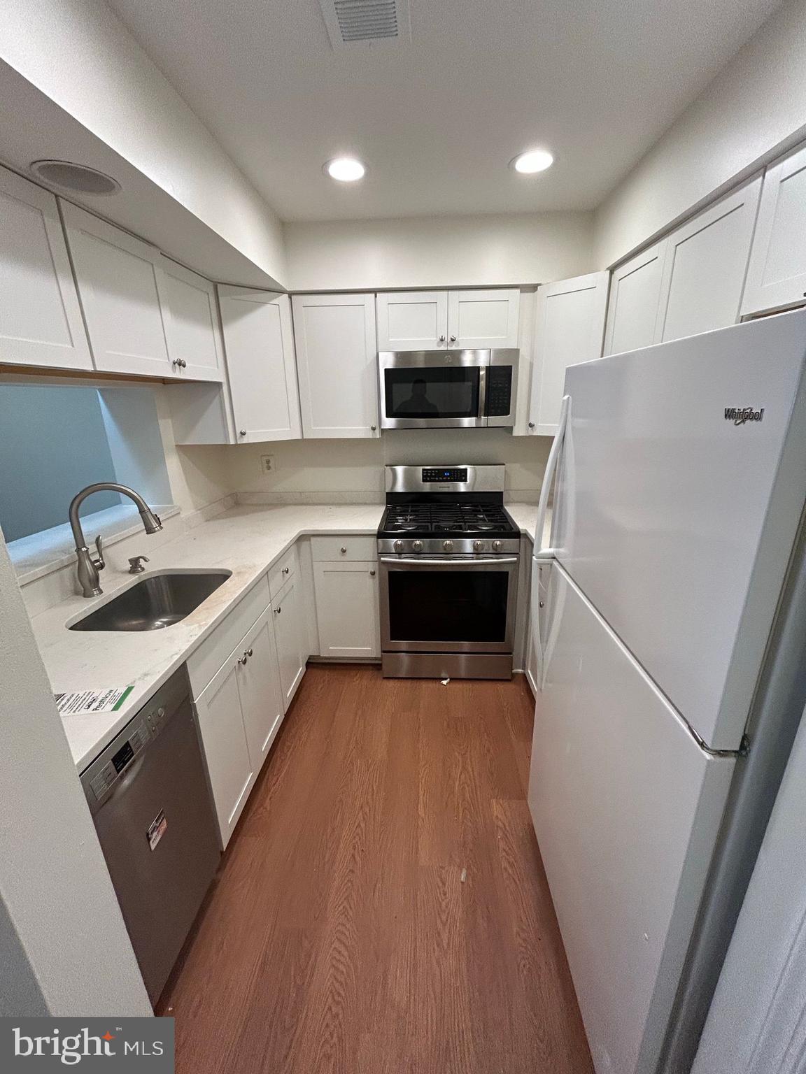 NEWGATE - Residential Lease