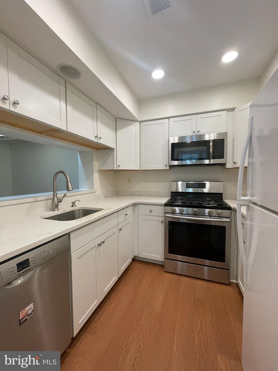 NEWGATE - Residential Lease