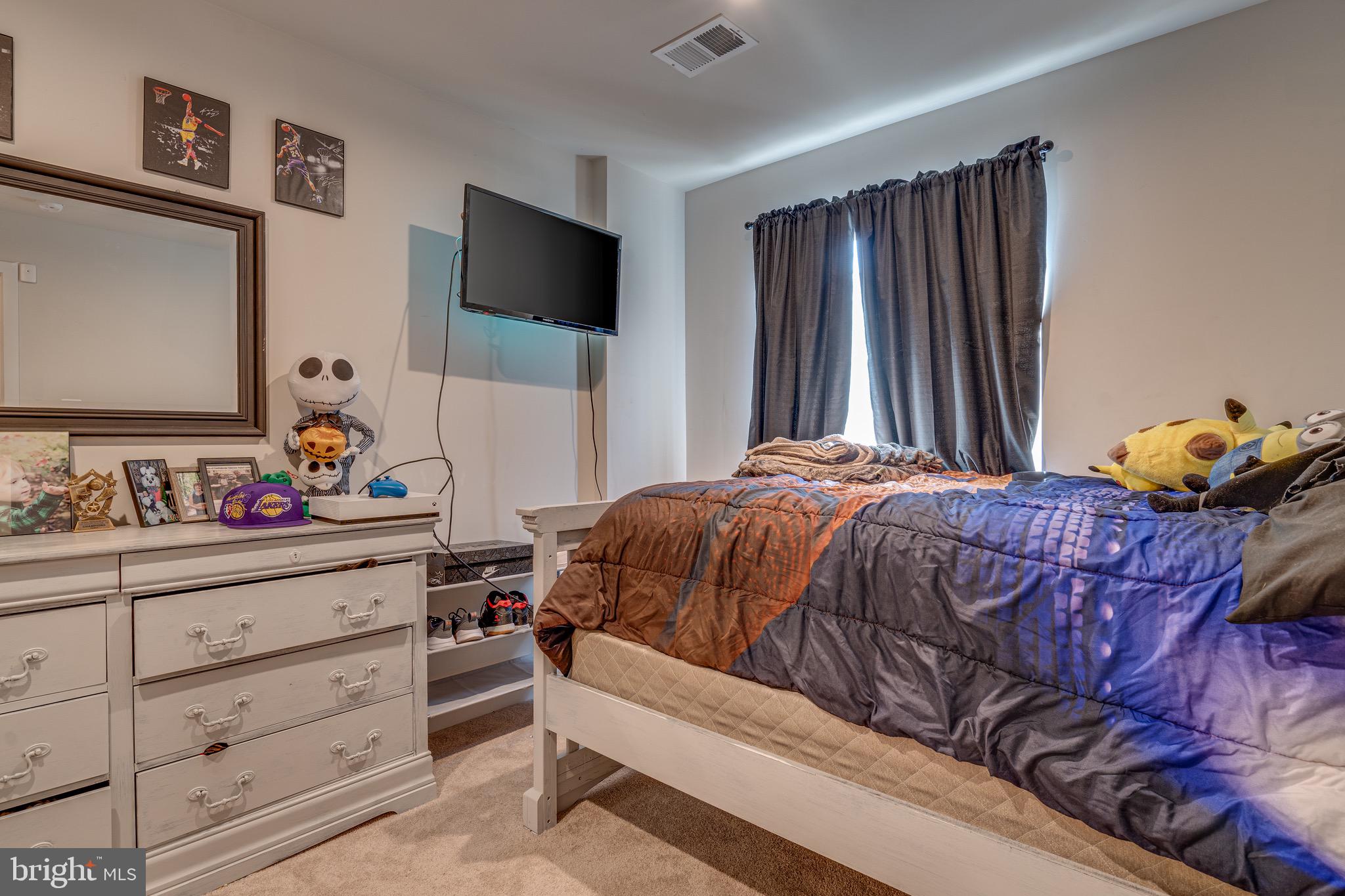 POTOMAC STATION - Residential