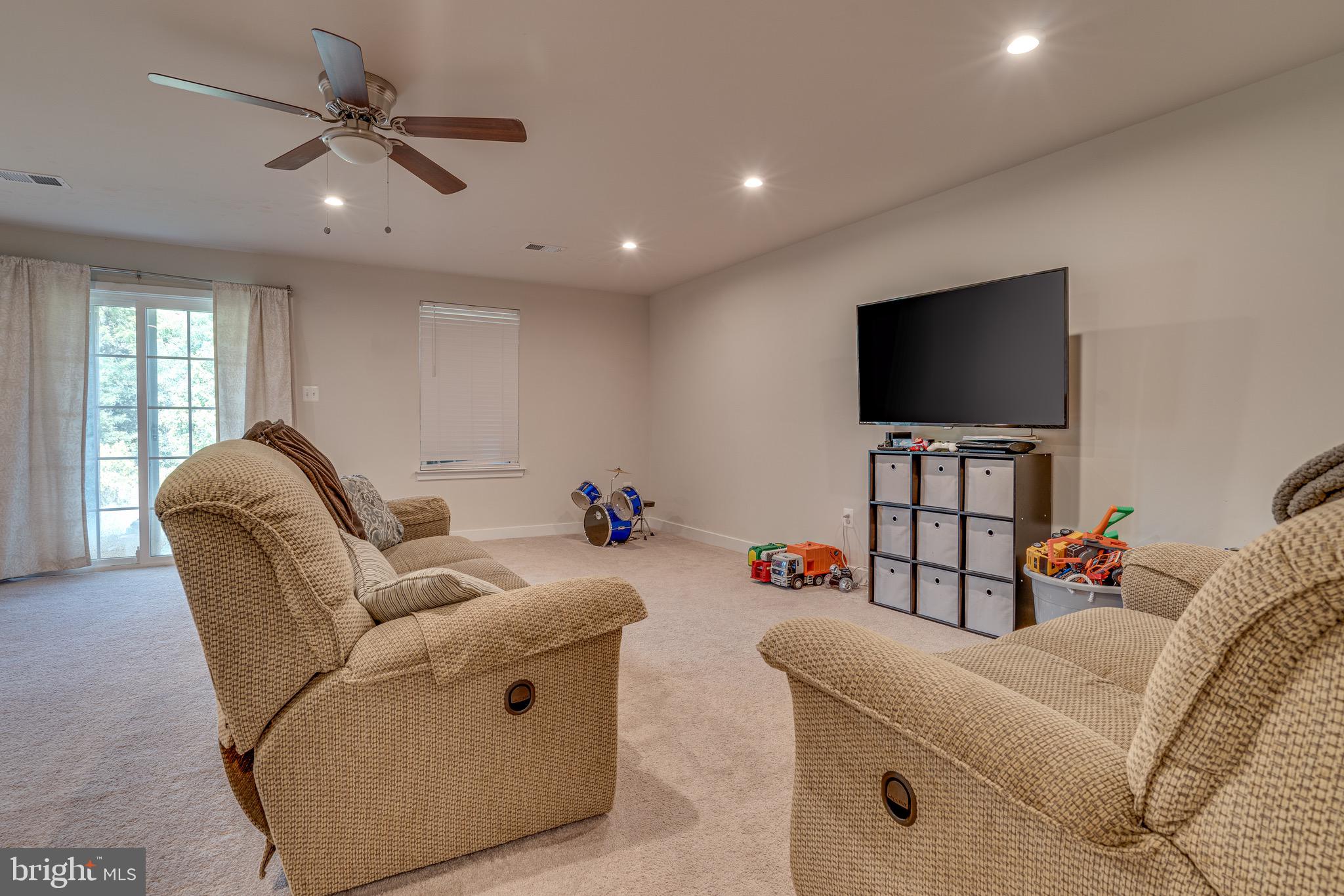 POTOMAC STATION - Residential