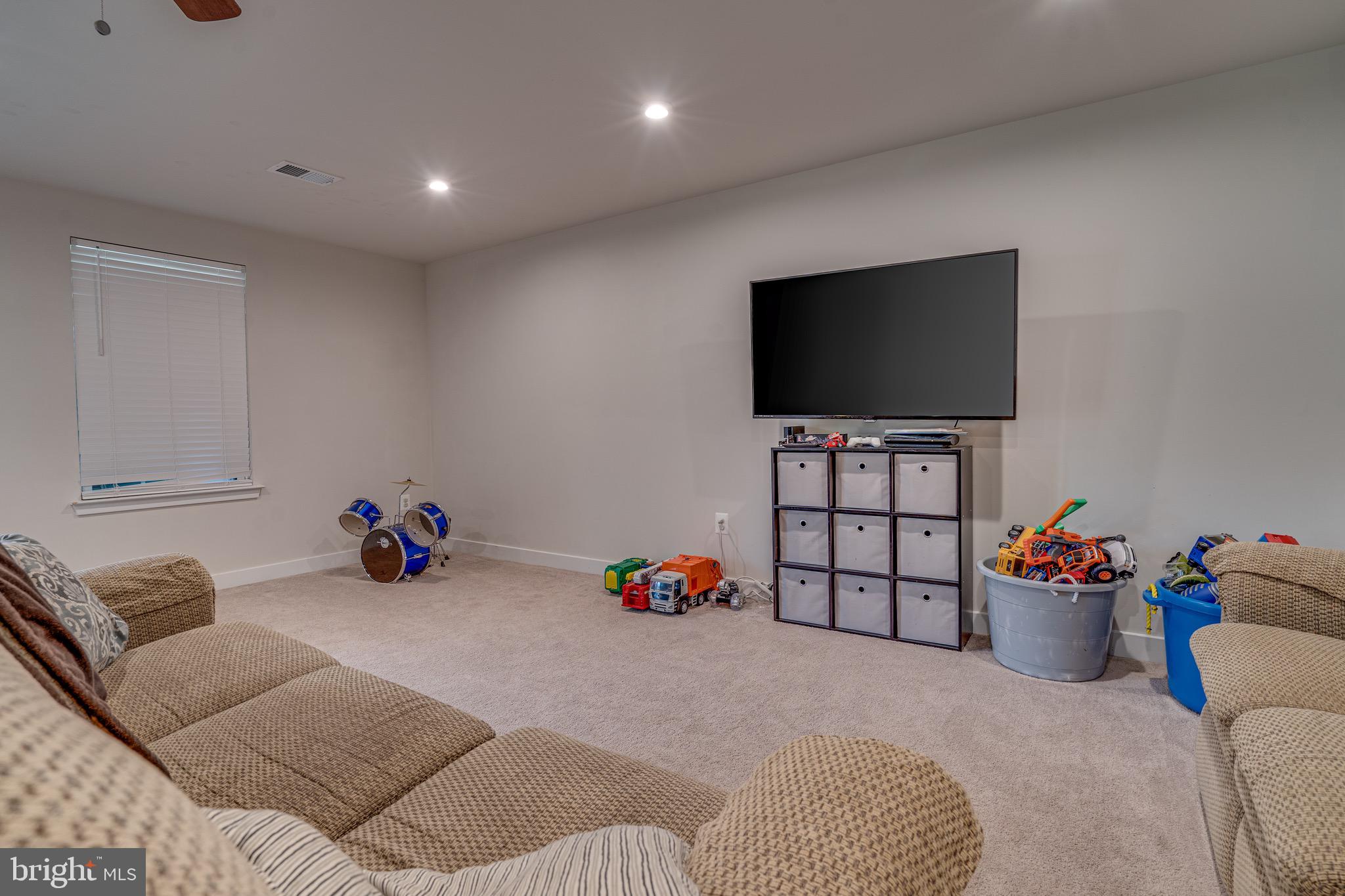 POTOMAC STATION - Residential