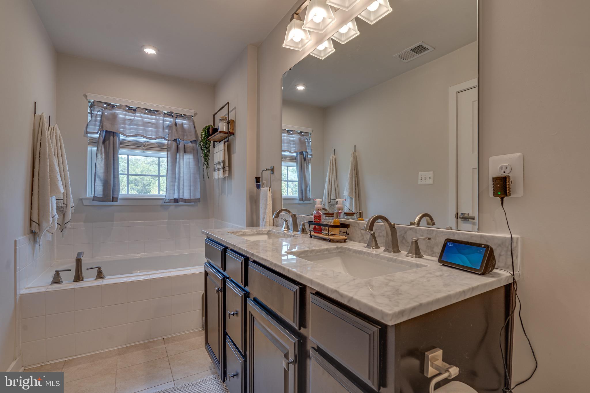 POTOMAC STATION - Residential