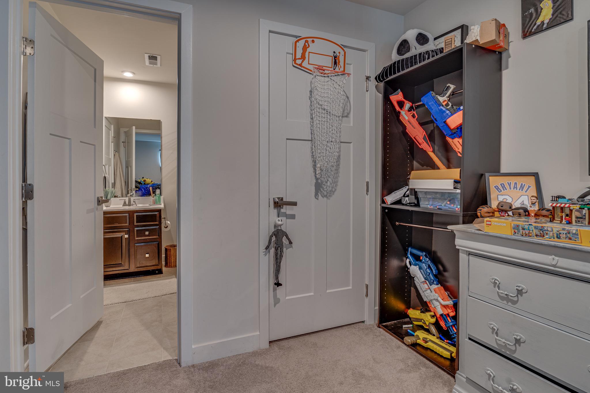 POTOMAC STATION - Residential