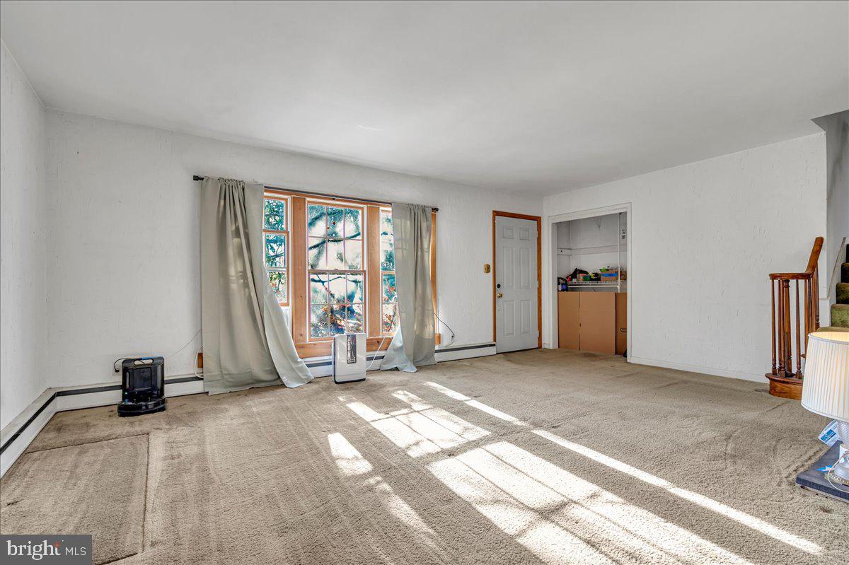 995 SMITHBRIDGE ROAD