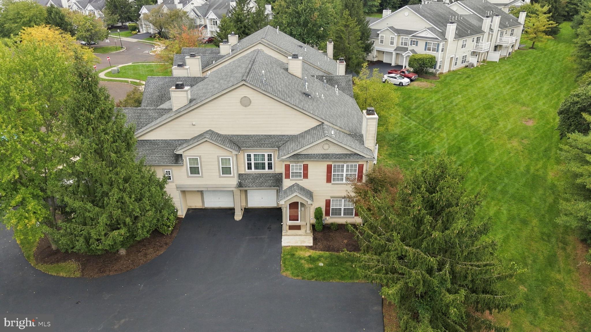 208 MONARCH COURT 294
