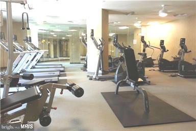 CARLTON HOUSE - Residential