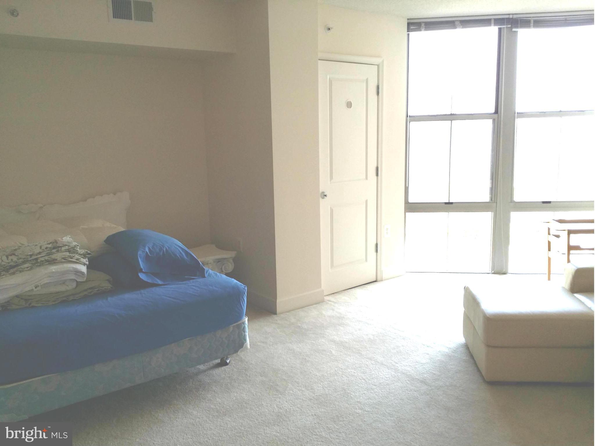 CARLTON HOUSE - Residential