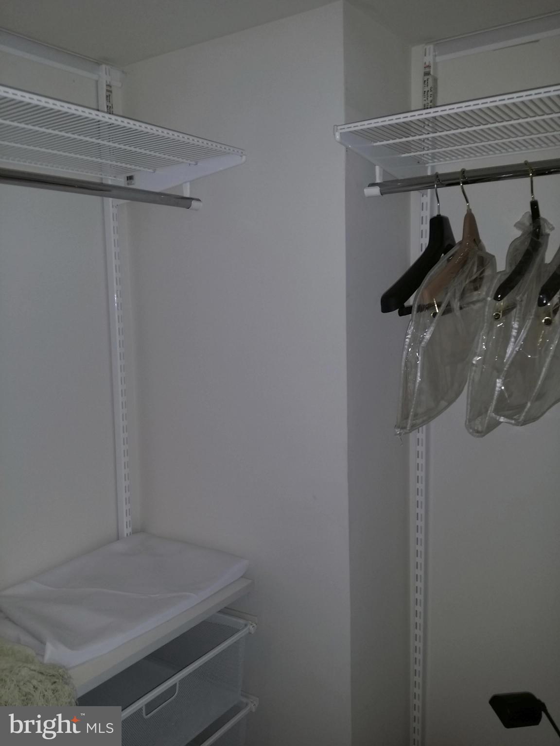 CARLTON HOUSE - Residential