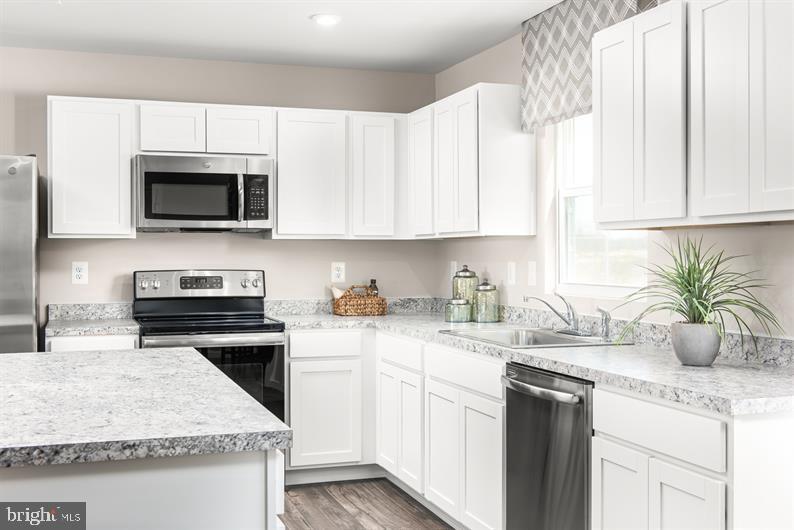 RIDGELY FOREST - Residential