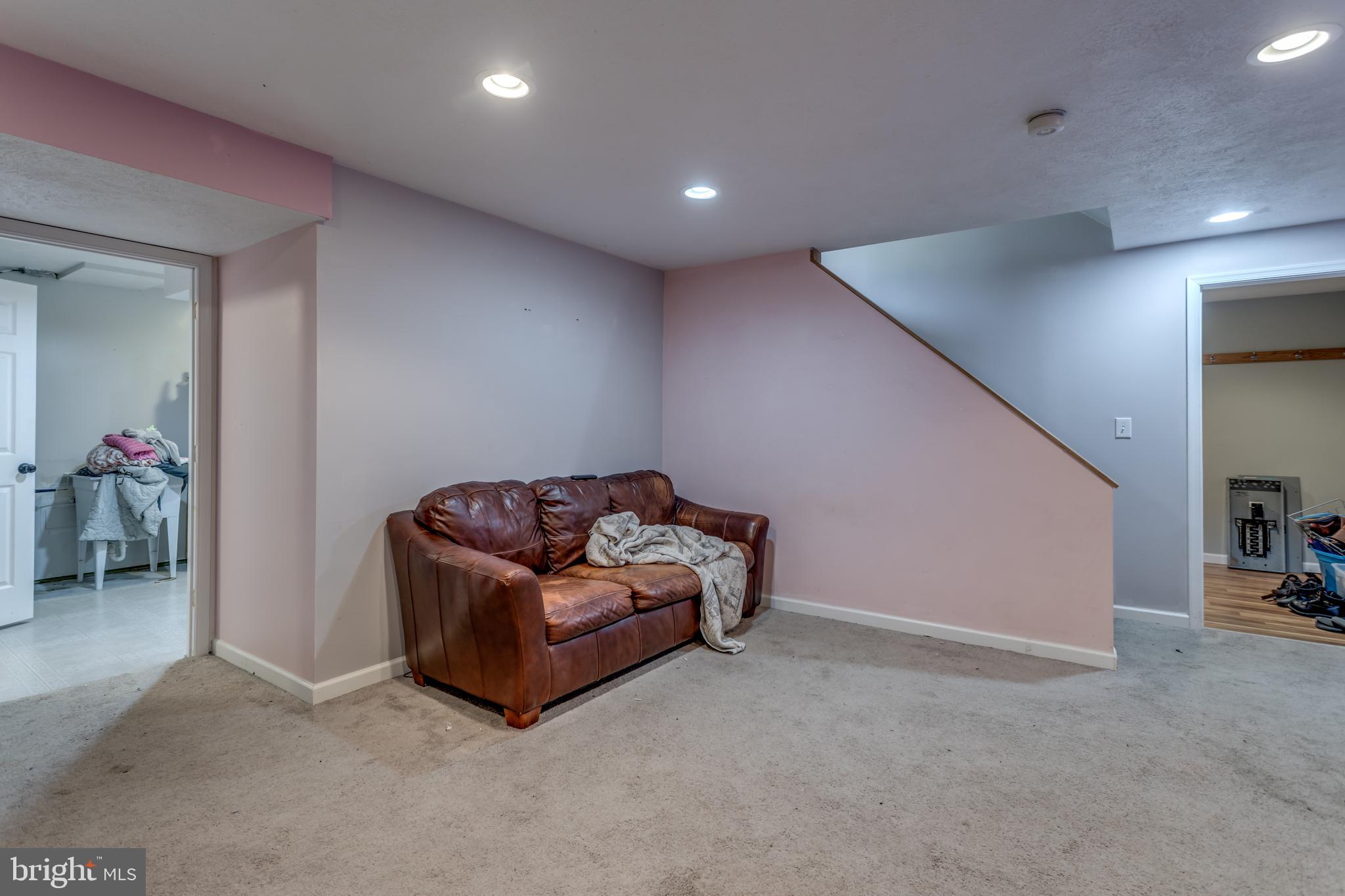 DUCHESS ESTATES - Residential