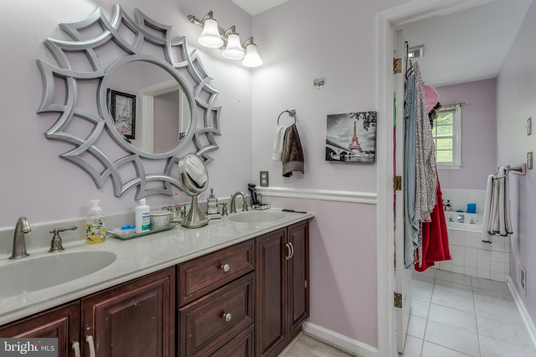 DUCHESS ESTATES - Residential