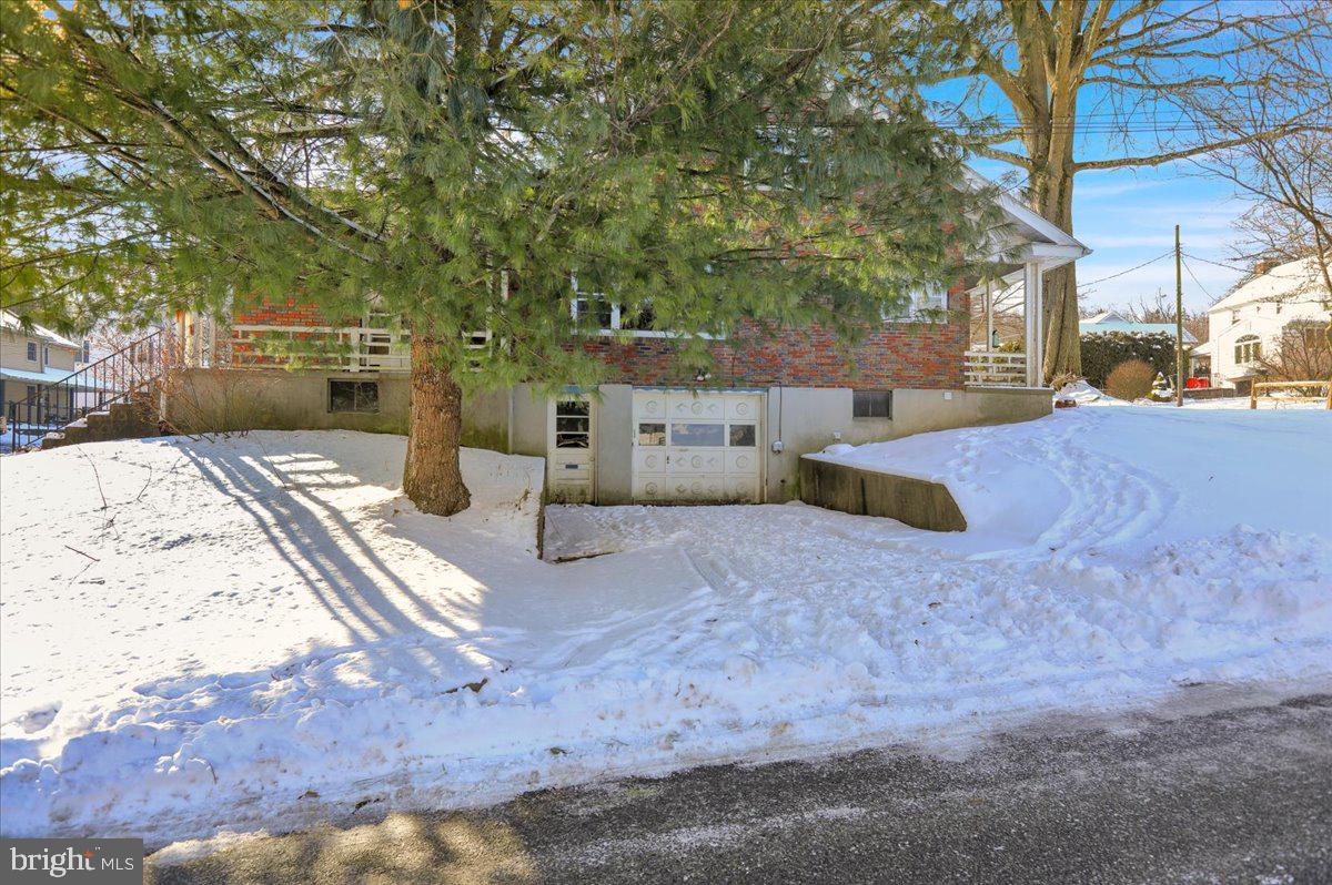 MOHNTON LAWN - Residential