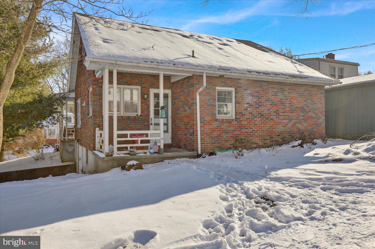 MOHNTON LAWN - Residential