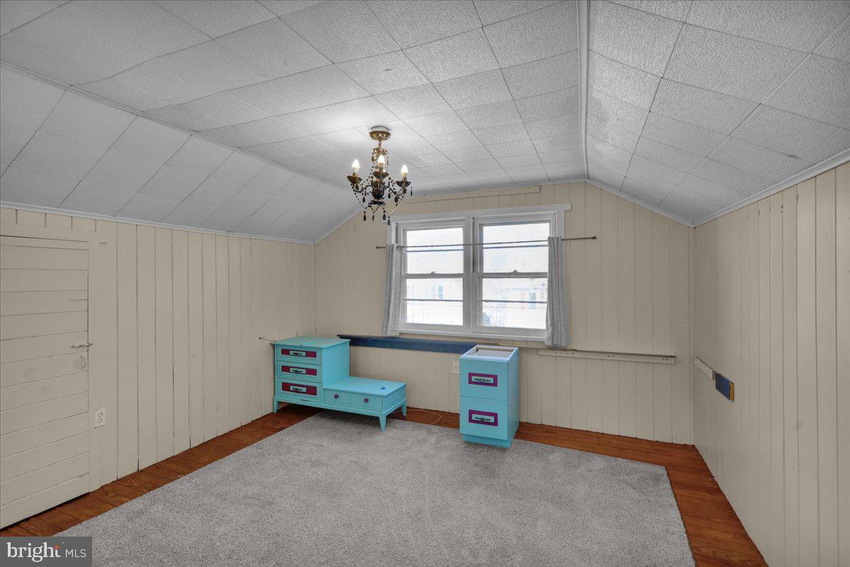 MOHNTON LAWN - Residential