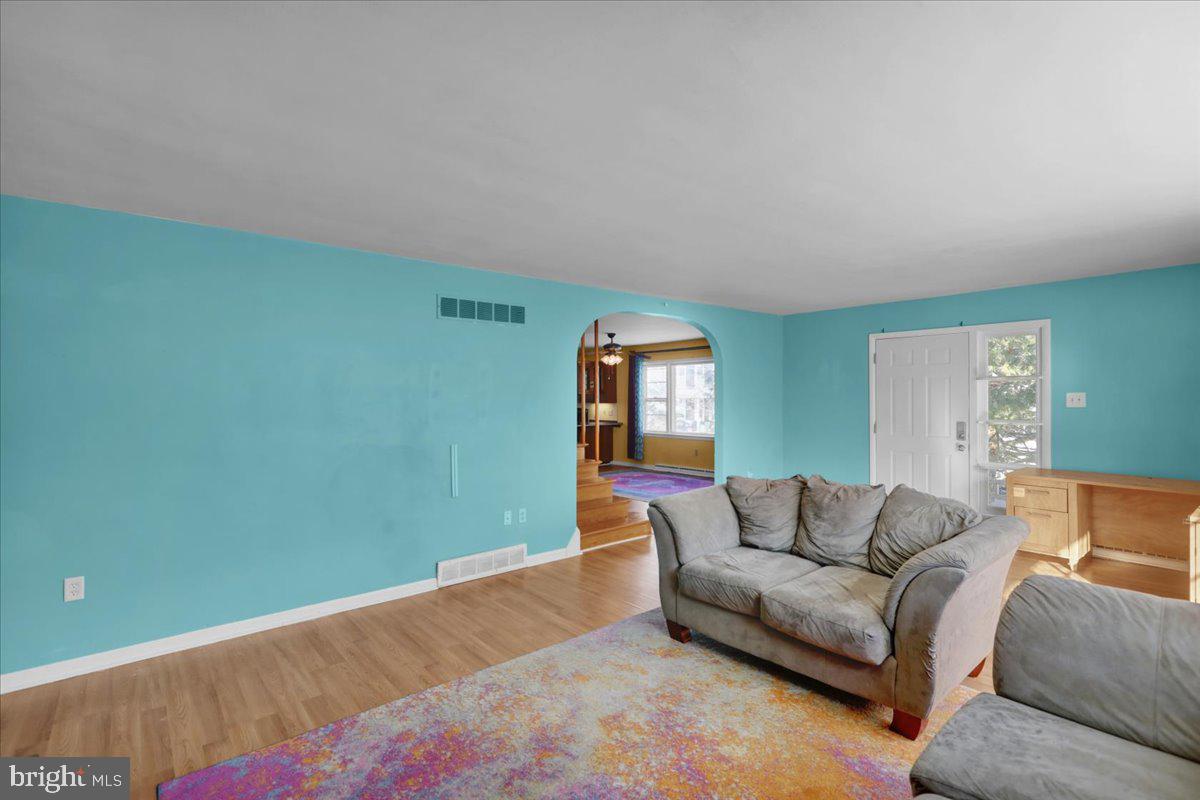 MOHNTON LAWN - Residential