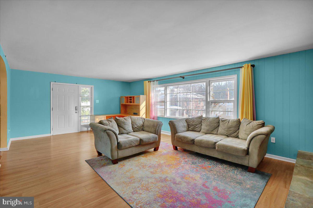 MOHNTON LAWN - Residential