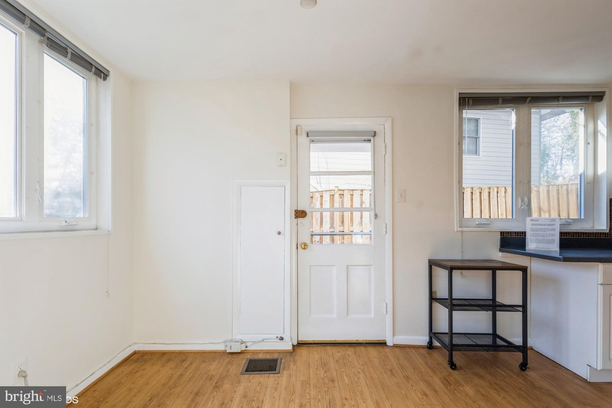 ROCK CREEK PALISADES - Residential