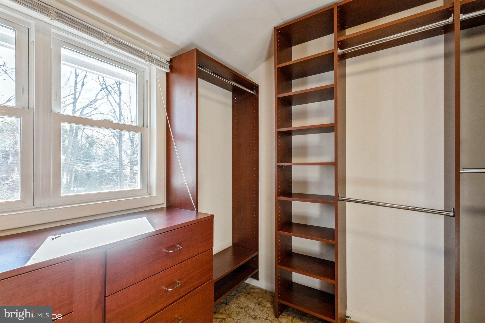 ROCK CREEK PALISADES - Residential