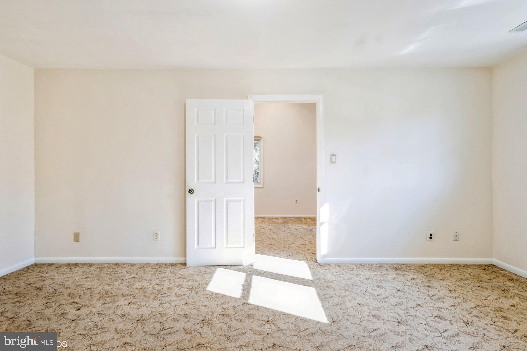 ROCK CREEK PALISADES - Residential