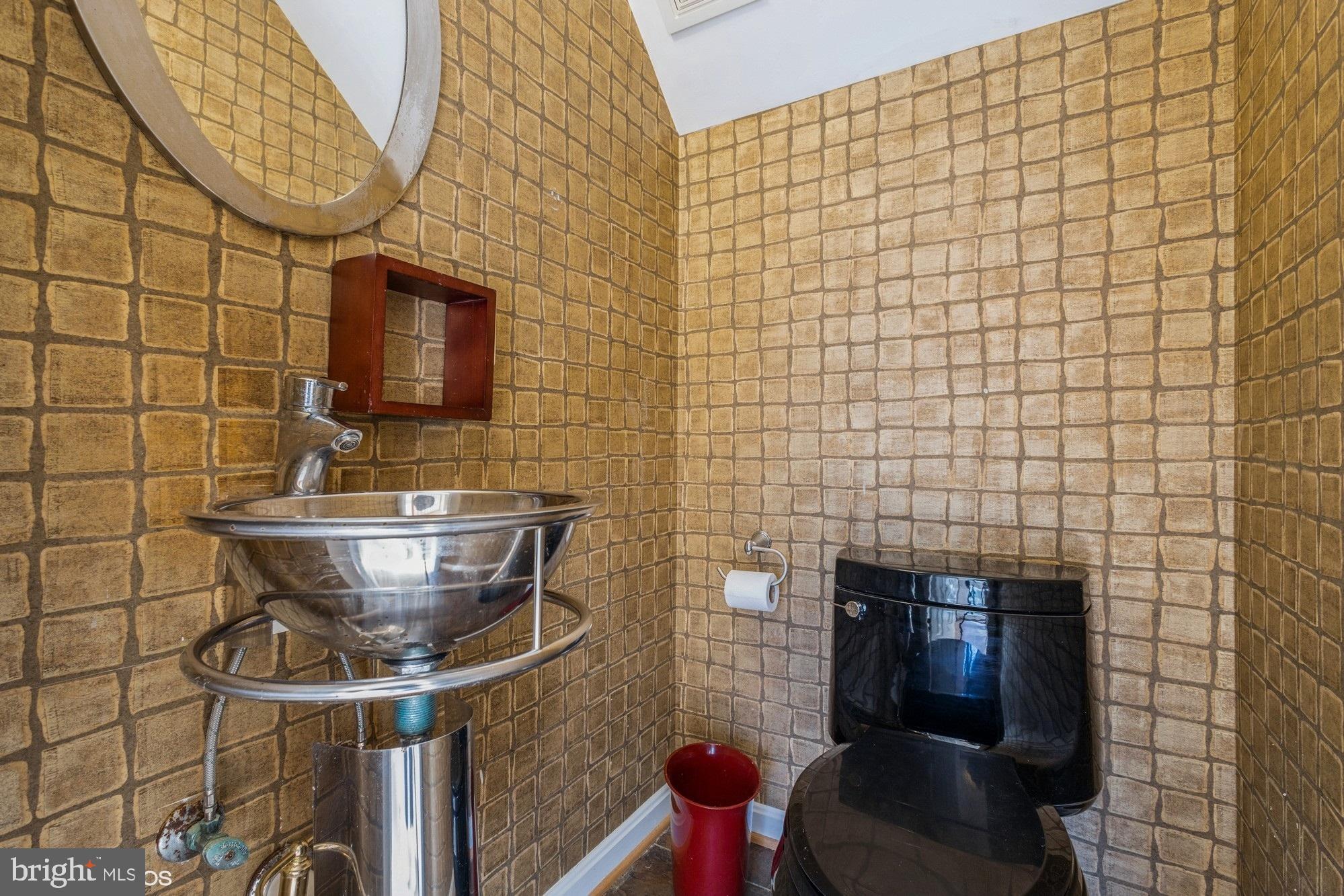 ROCK CREEK PALISADES - Residential