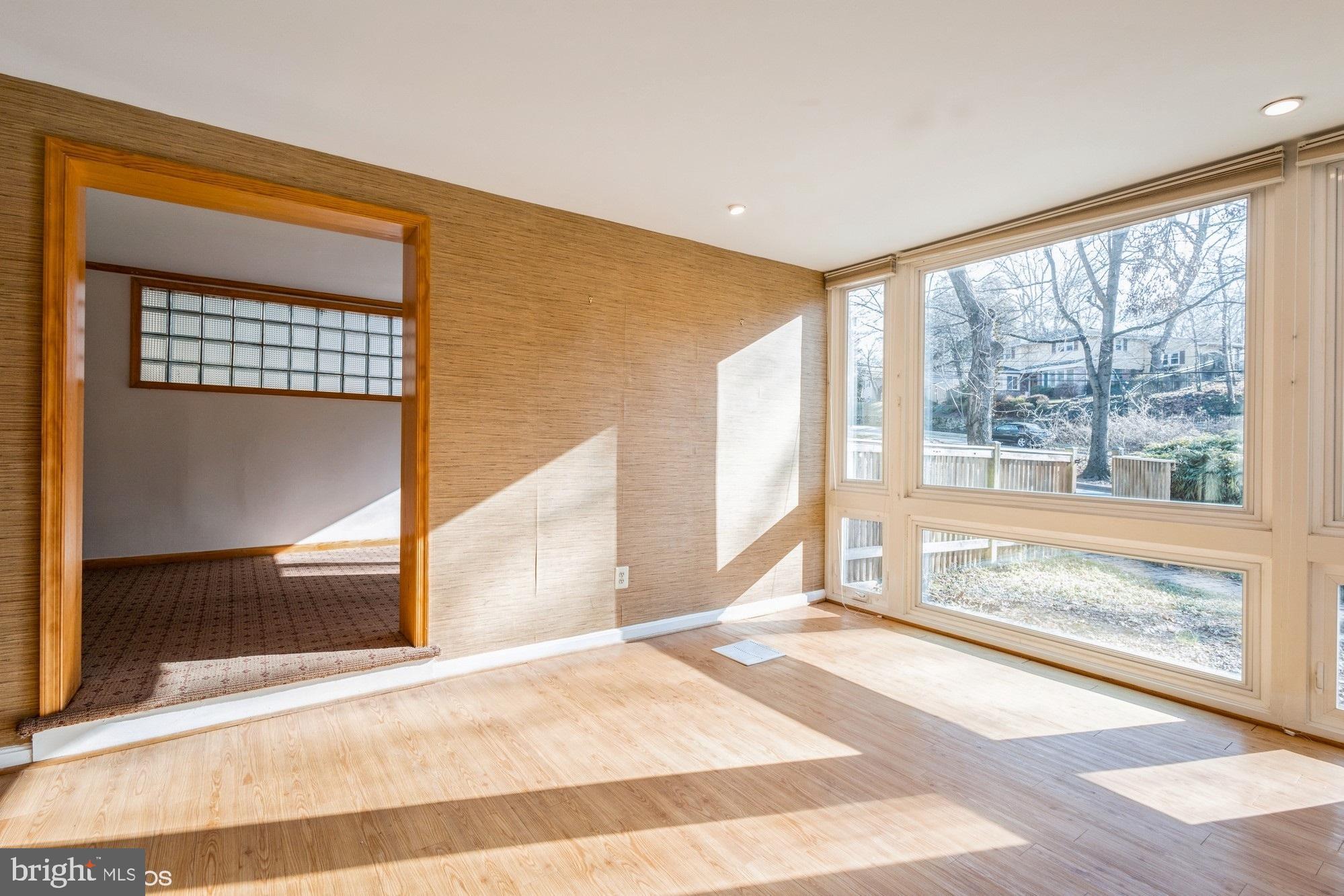 ROCK CREEK PALISADES - Residential