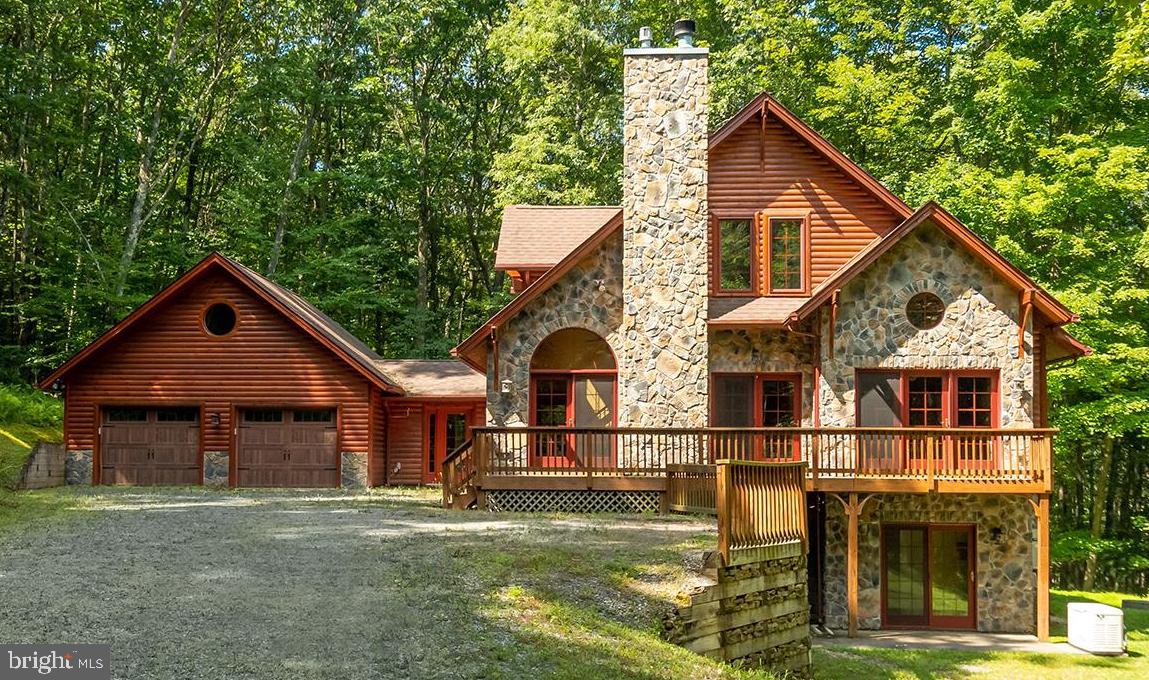 SUMMIT WOODS FARM - Residential