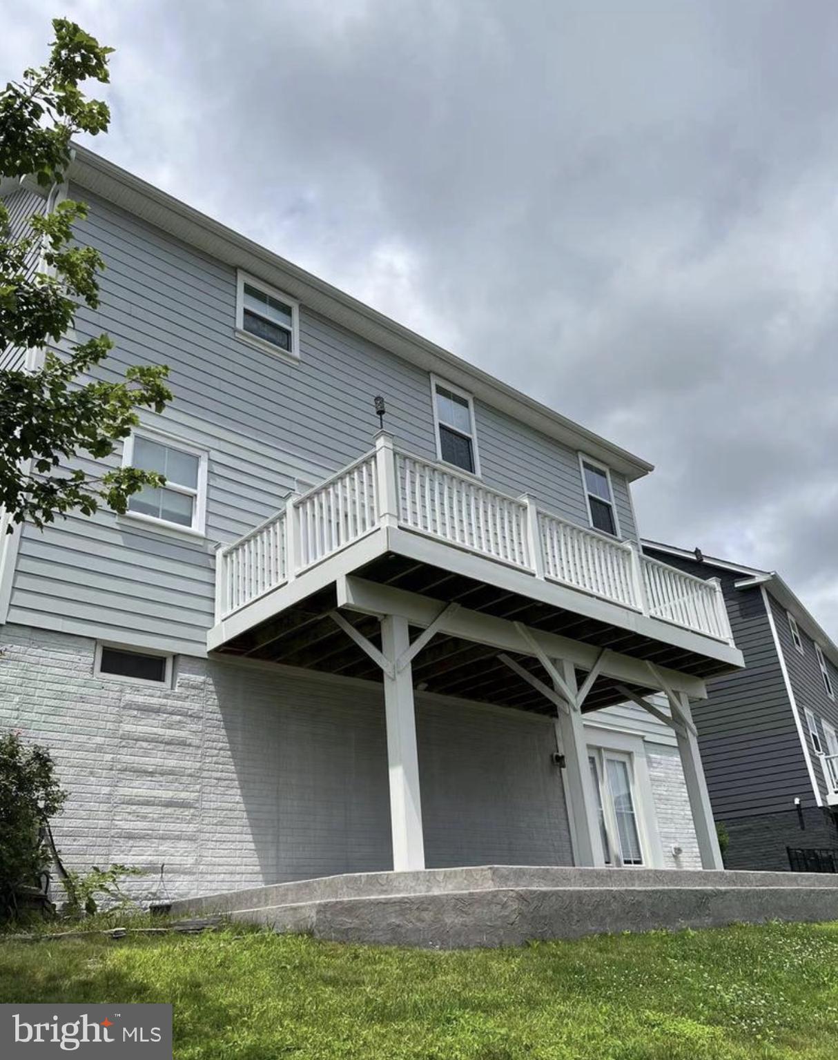 HARBOR STATION - Residential Lease