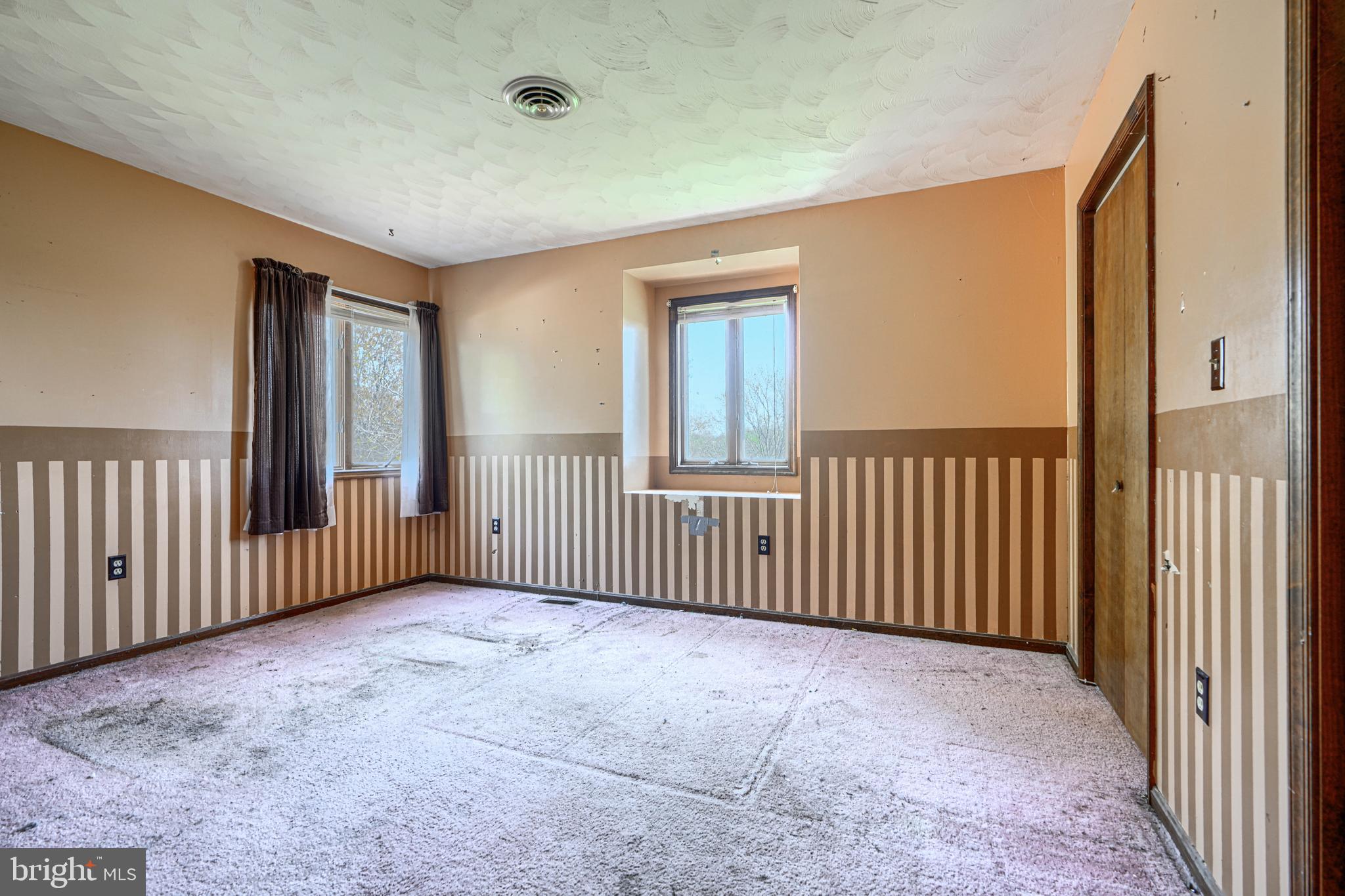 UNIONTOWN - Residential