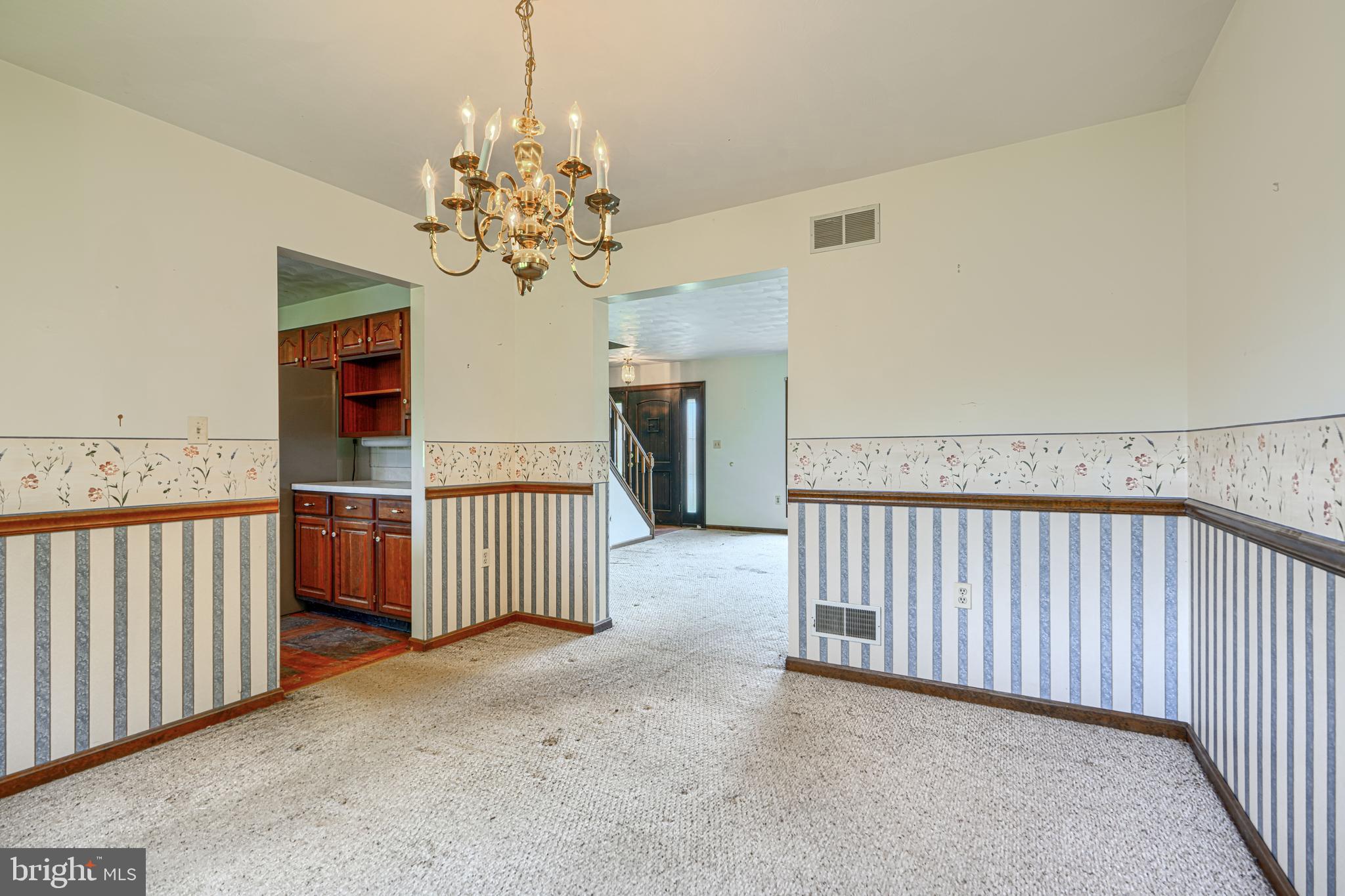 UNIONTOWN - Residential