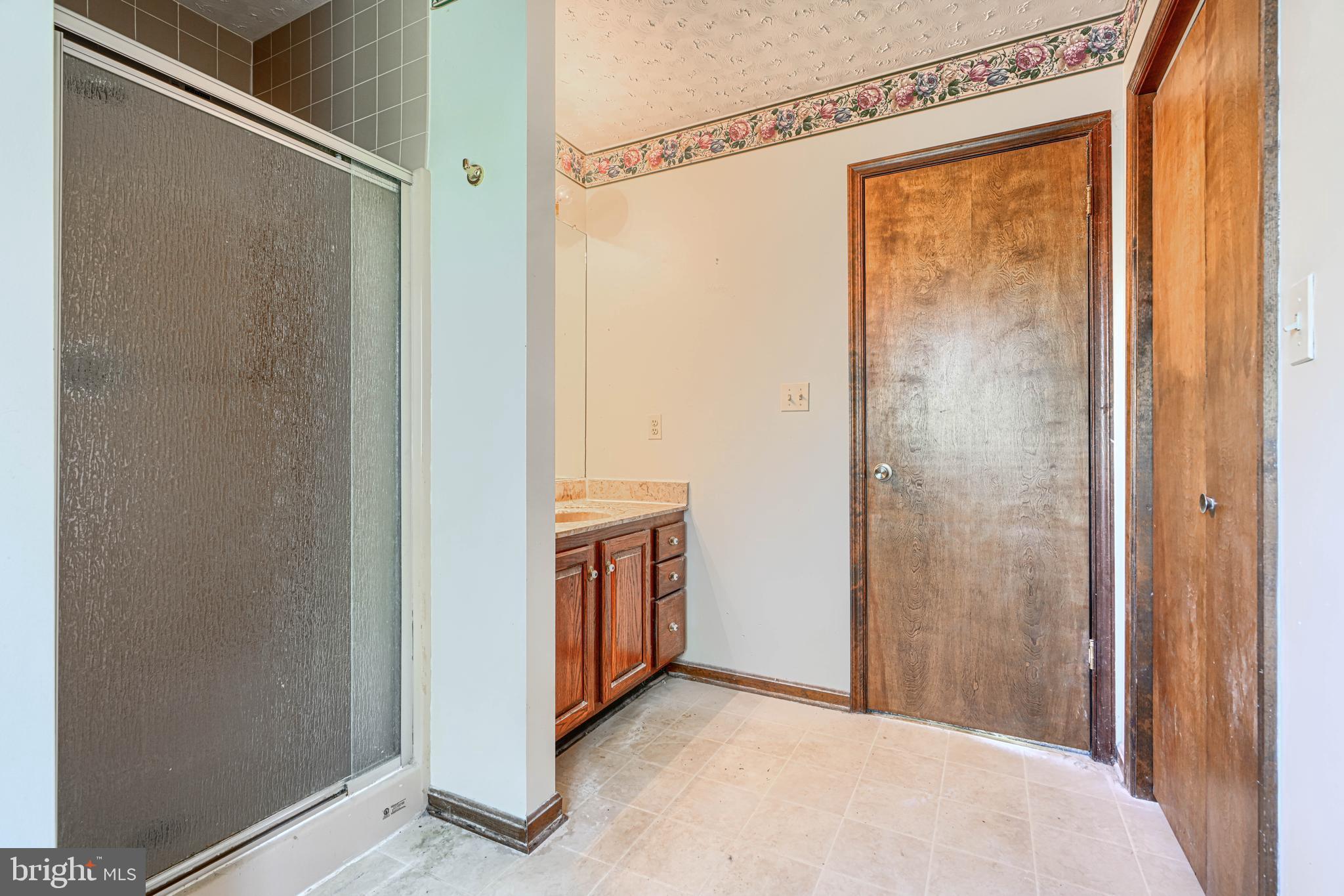 UNIONTOWN - Residential