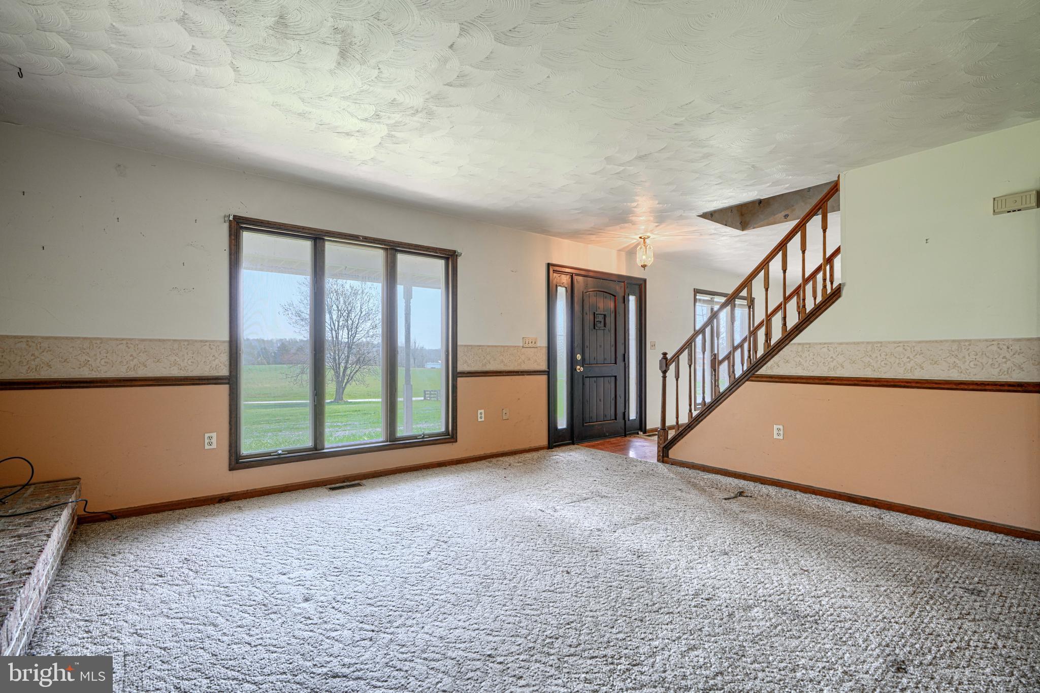 UNIONTOWN - Residential