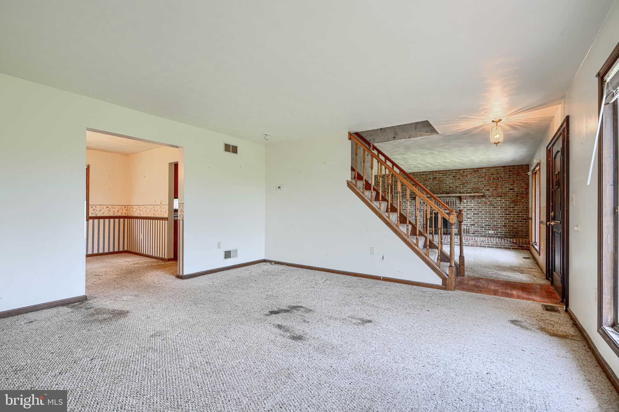 UNIONTOWN - Residential