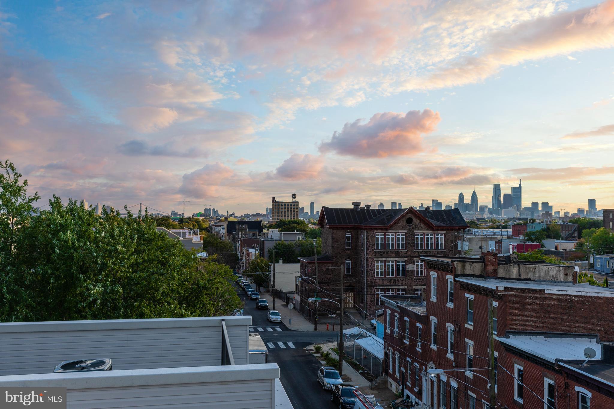 WEST KENSINGTON - Residential