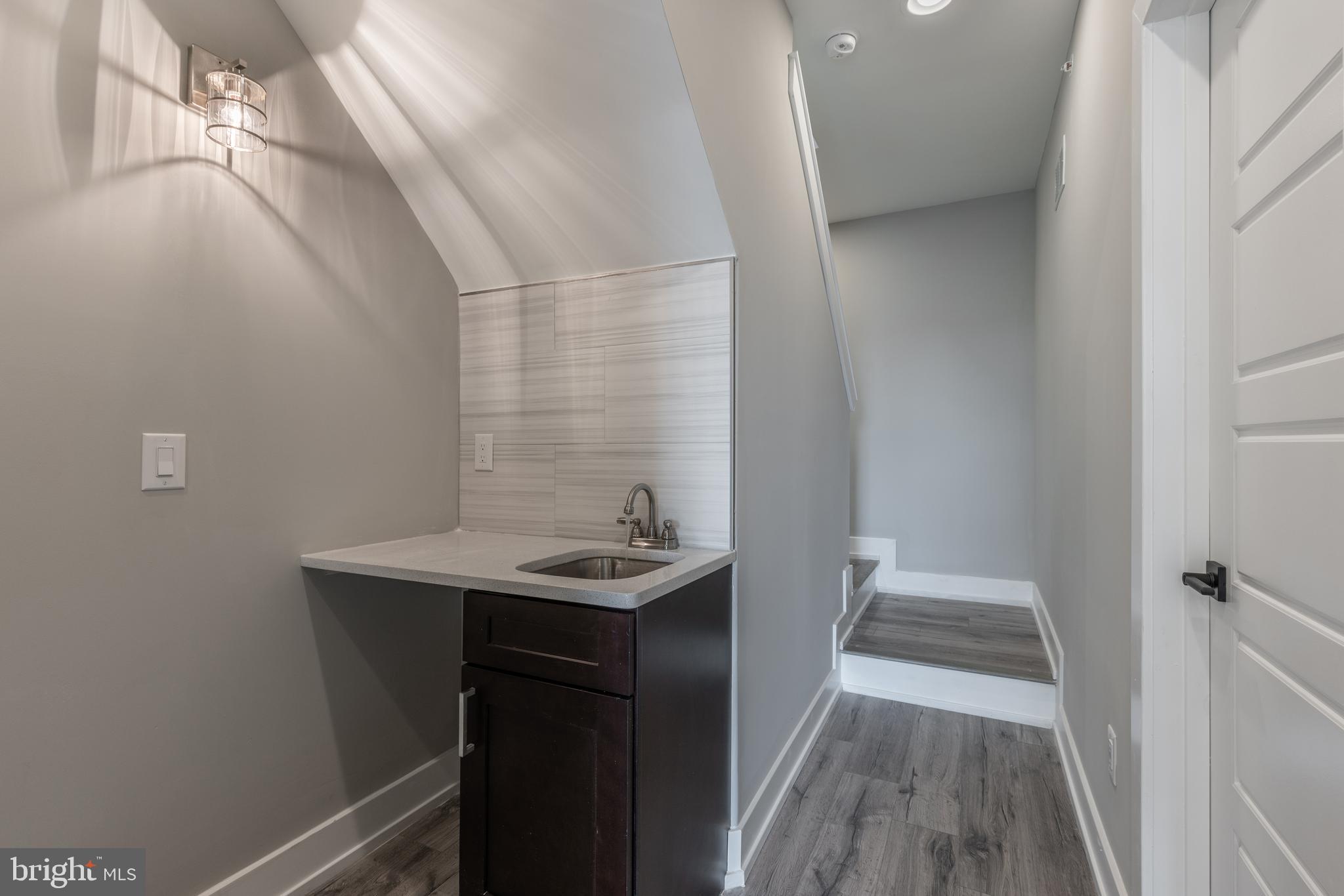 WEST KENSINGTON - Residential
