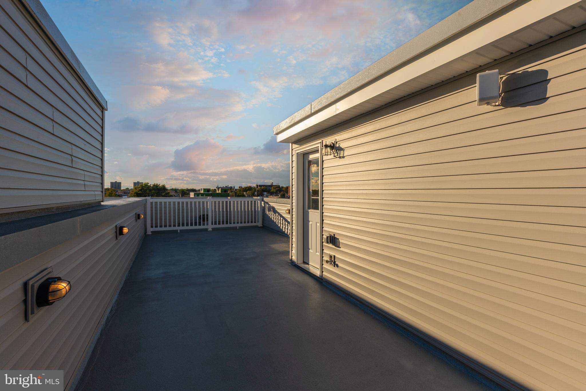 WEST KENSINGTON - Residential
