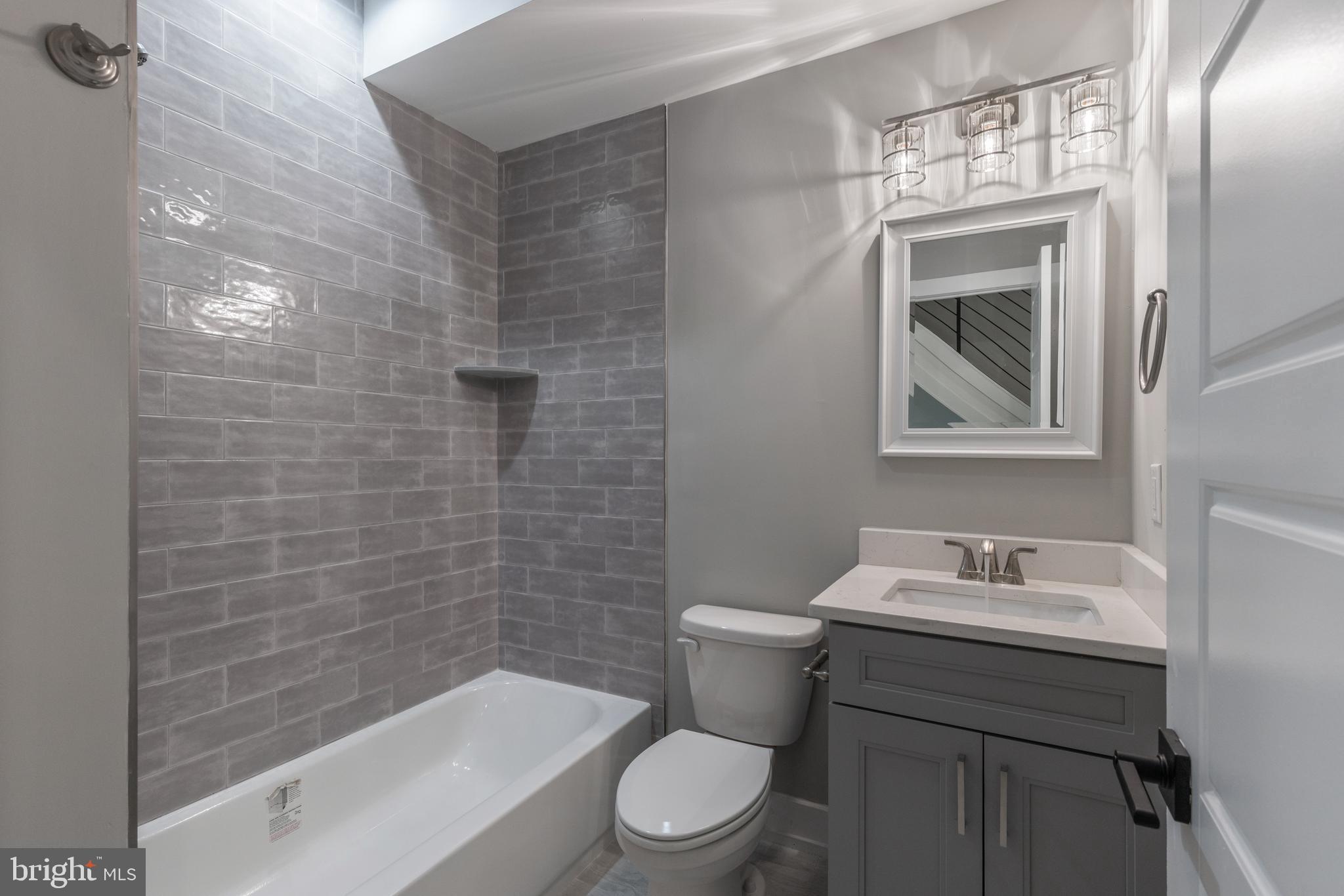 WEST KENSINGTON - Residential
