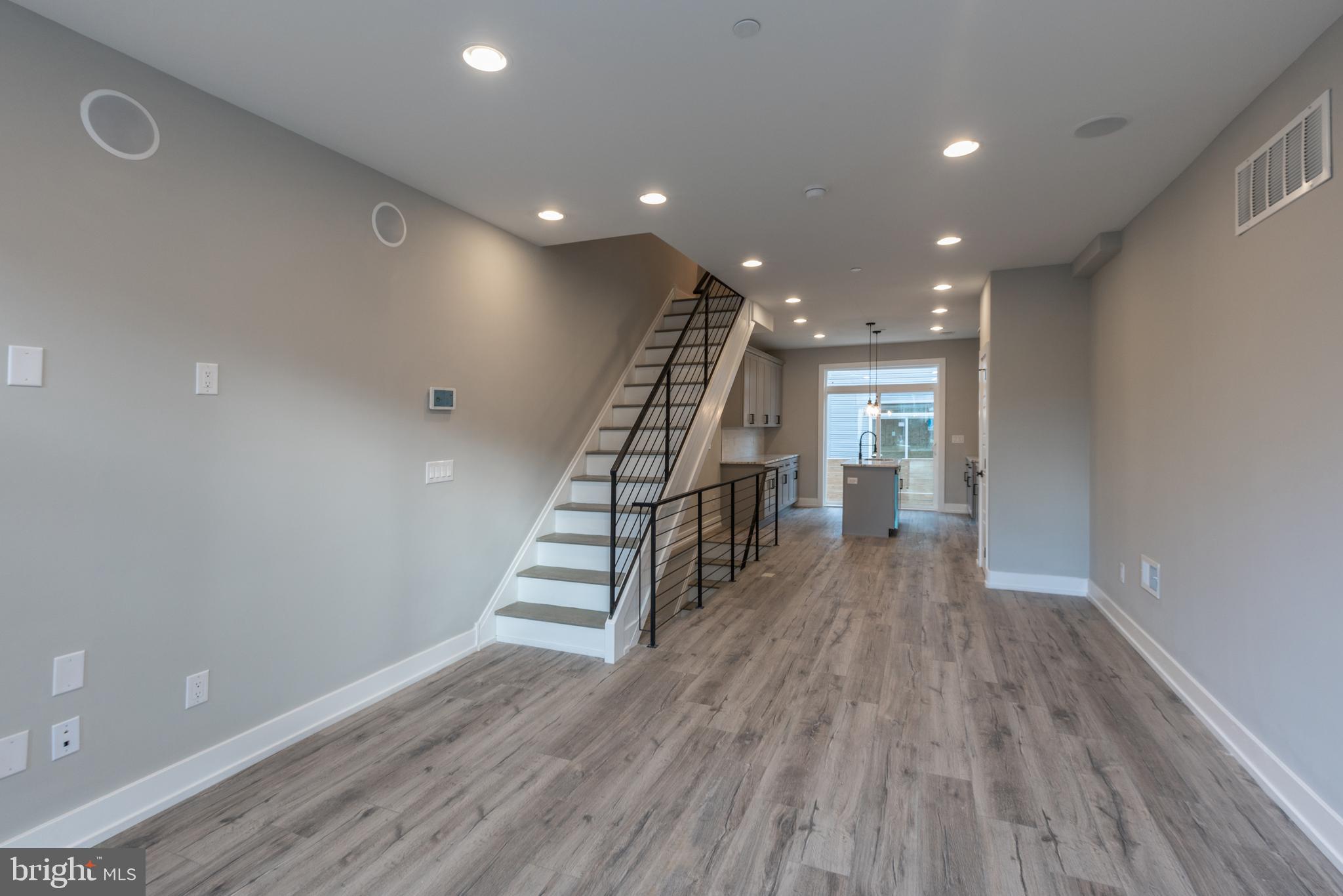 WEST KENSINGTON - Residential